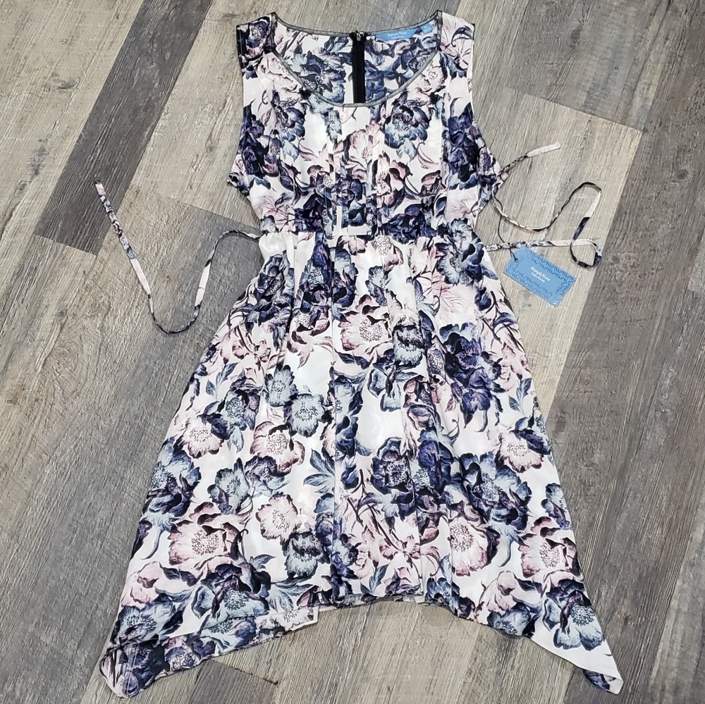 Simply Vera Vera Wang multi colored dress